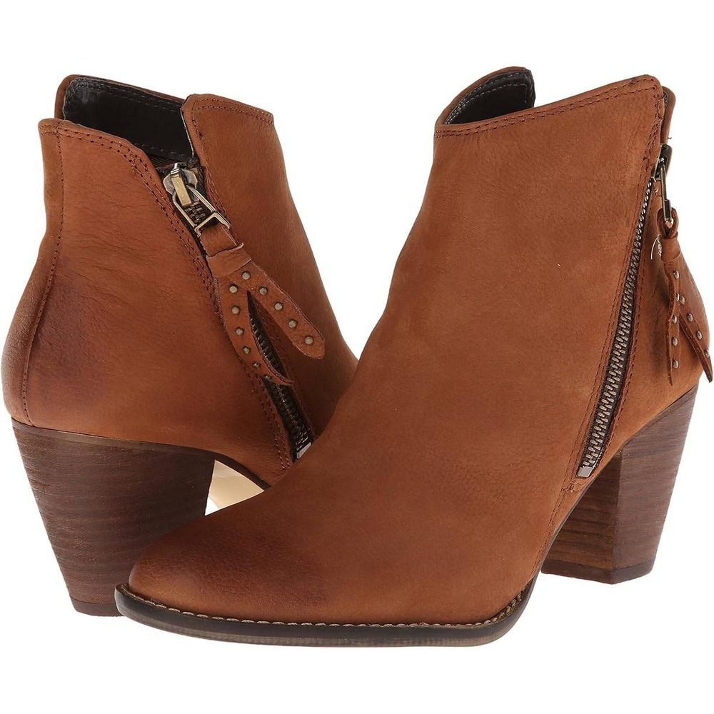 Steve Madden Whysper Cognac Leather Studded Tassel Ankle Boots Size 7